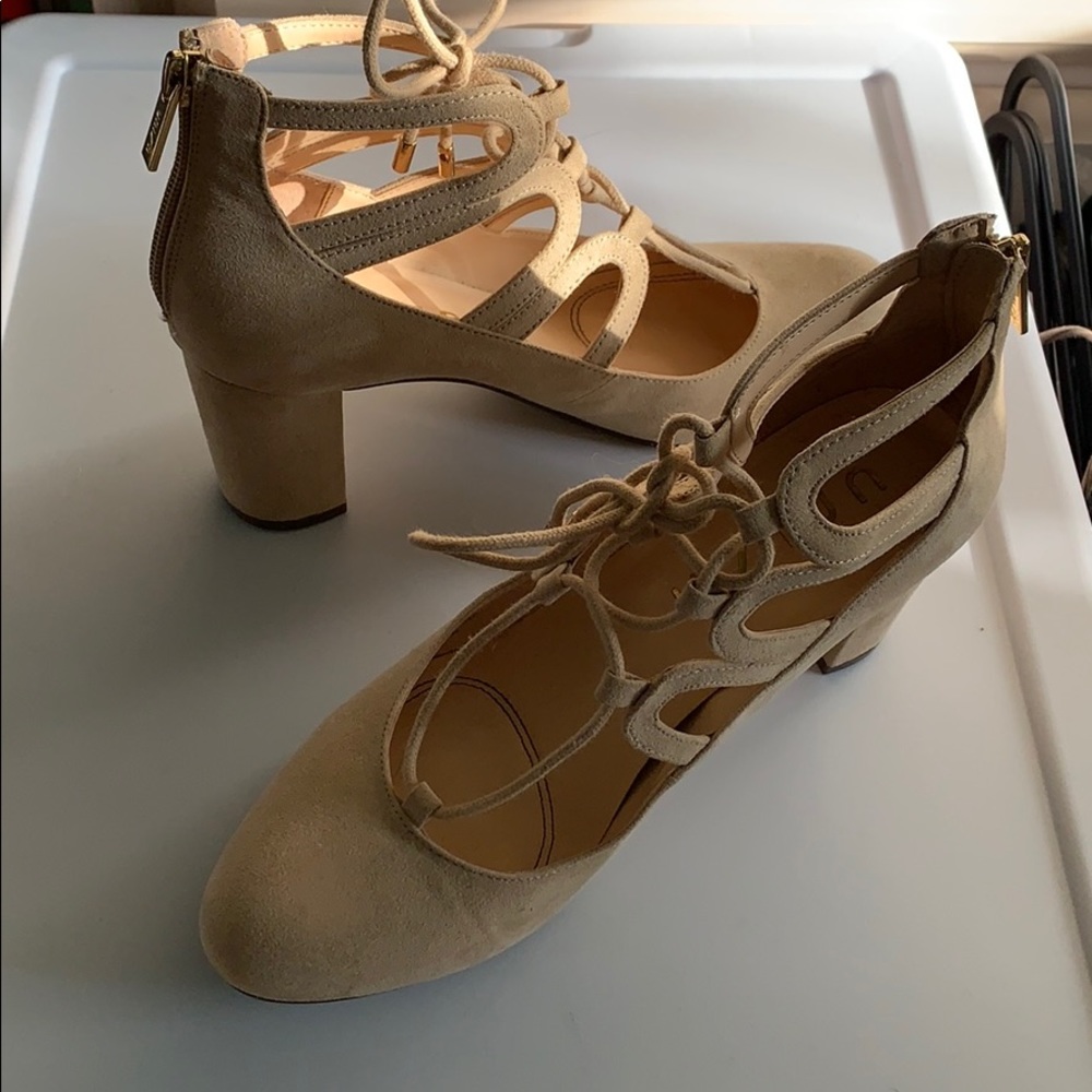 tie up heels